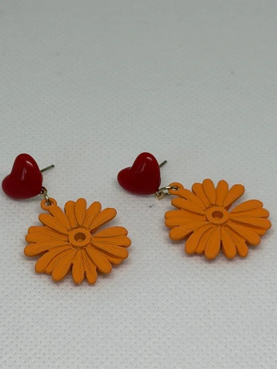 Red Heart Orange Flower Earrings Retro Floral Statement Dangle - Picture 3 of 3